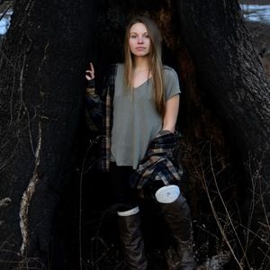 Meet your Posher, Sarina